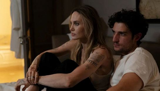 Couture, Angelina Jolie nella sua prova forse più personale in un film intimista e simbolico. Recensione