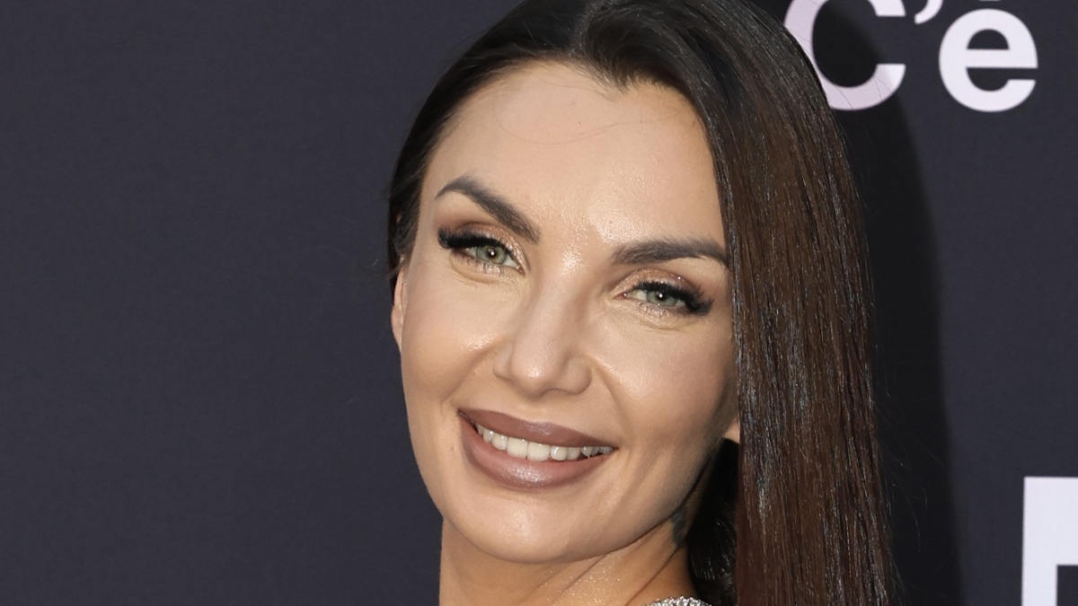 https://wips.plug.it/cips/libero.it/magazine/cms/2026/08/elettra_lamborghini_su_possibilita_condurre_sanremo_2027.jpeg