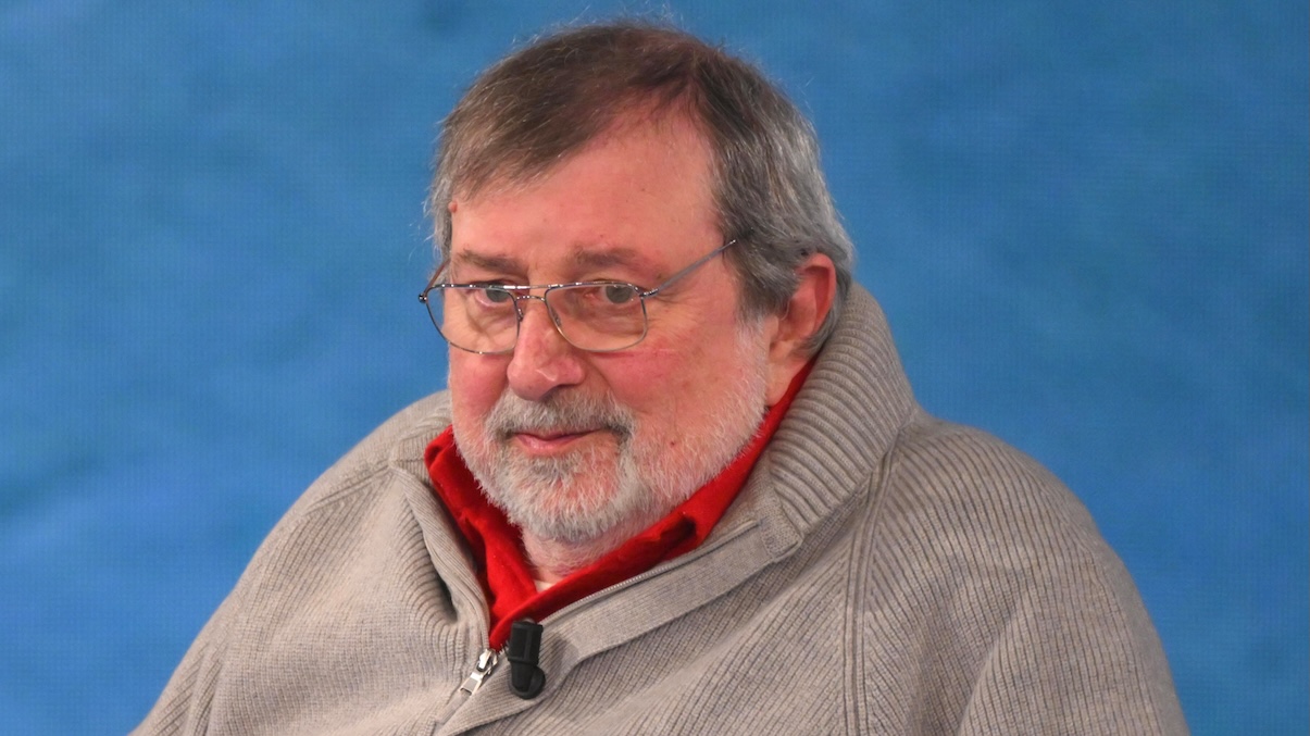 https://wips.plug.it/cips/libero.it/magazine/cms/2026/08/francesco-guccini.jpg