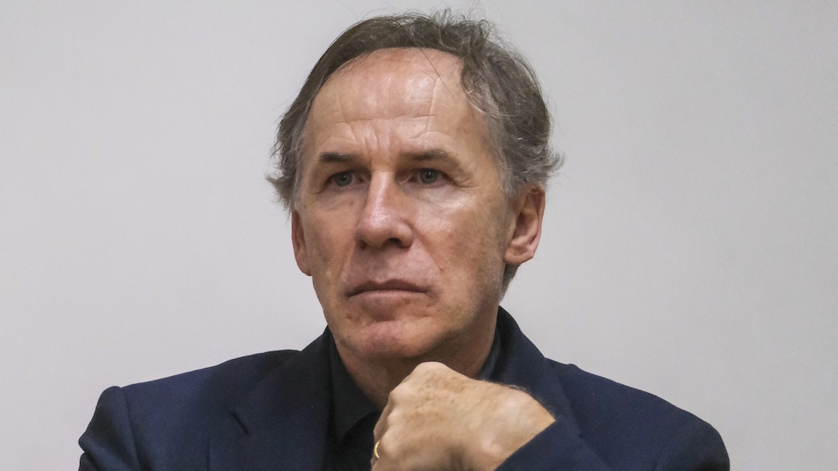 Addio Franco Baresi, il Milan non sarà ai funerali (e la gaffe di Ibrahimovic). Poi il gesto di Mediaset: stasera omaggio da brividi in Tv