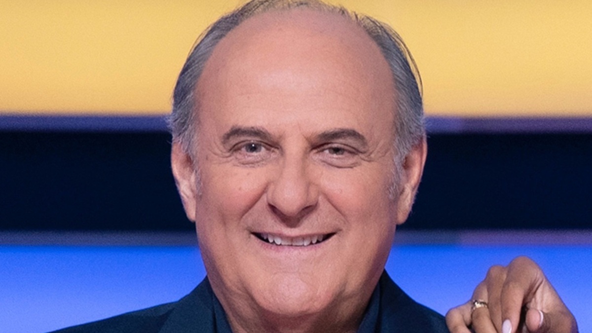 Gerry Scotti, dal vitalizio alla possibile pensione: "10mila euro al mese in beneficenza. Per me sarebbe il momento migliore per lasciare"