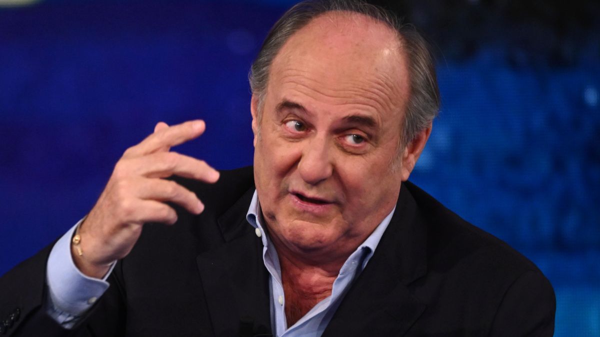 https://wips.plug.it/cips/libero.it/magazine/cms/2026/08/gerry-scotti-la-ruota-della-fortuna-12-8-2026-liberomagazine-it.jpg