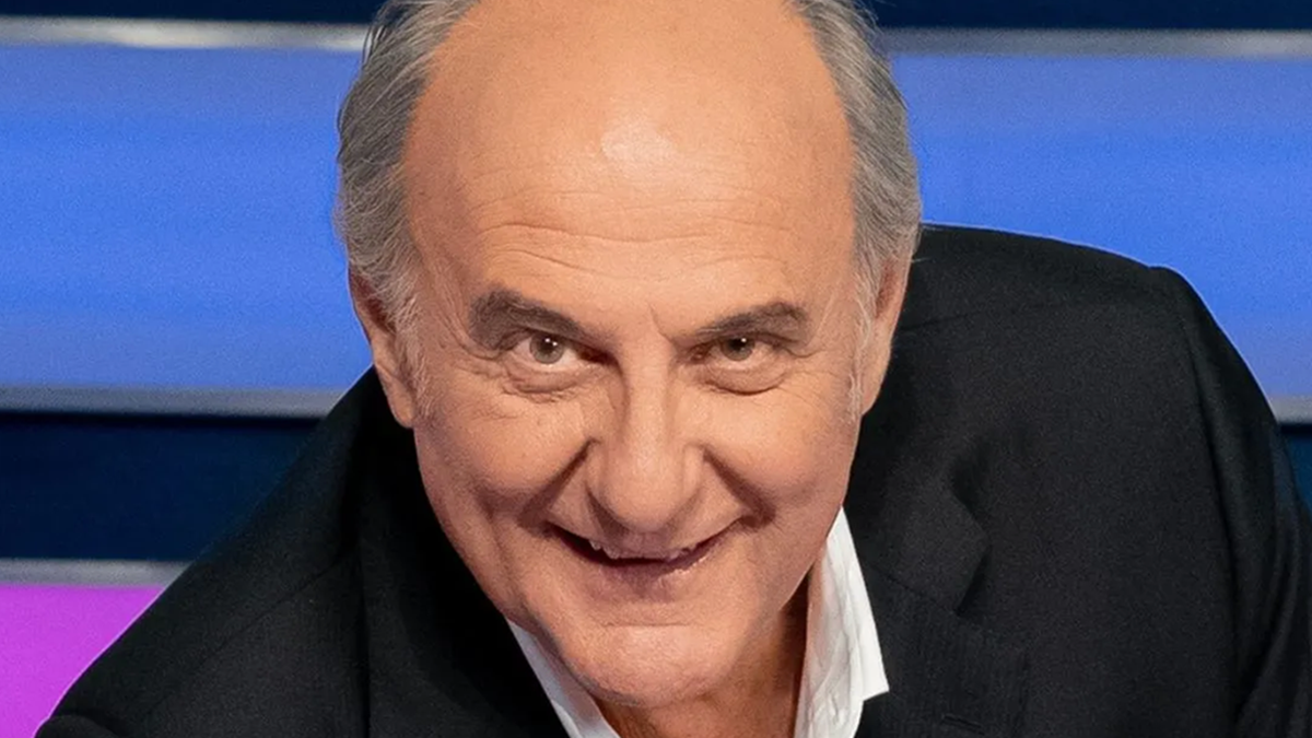 https://wips.plug.it/cips/libero.it/magazine/cms/2026/08/gerry-scotti-la-ruota-della-fortuna-foto-mediaset.png