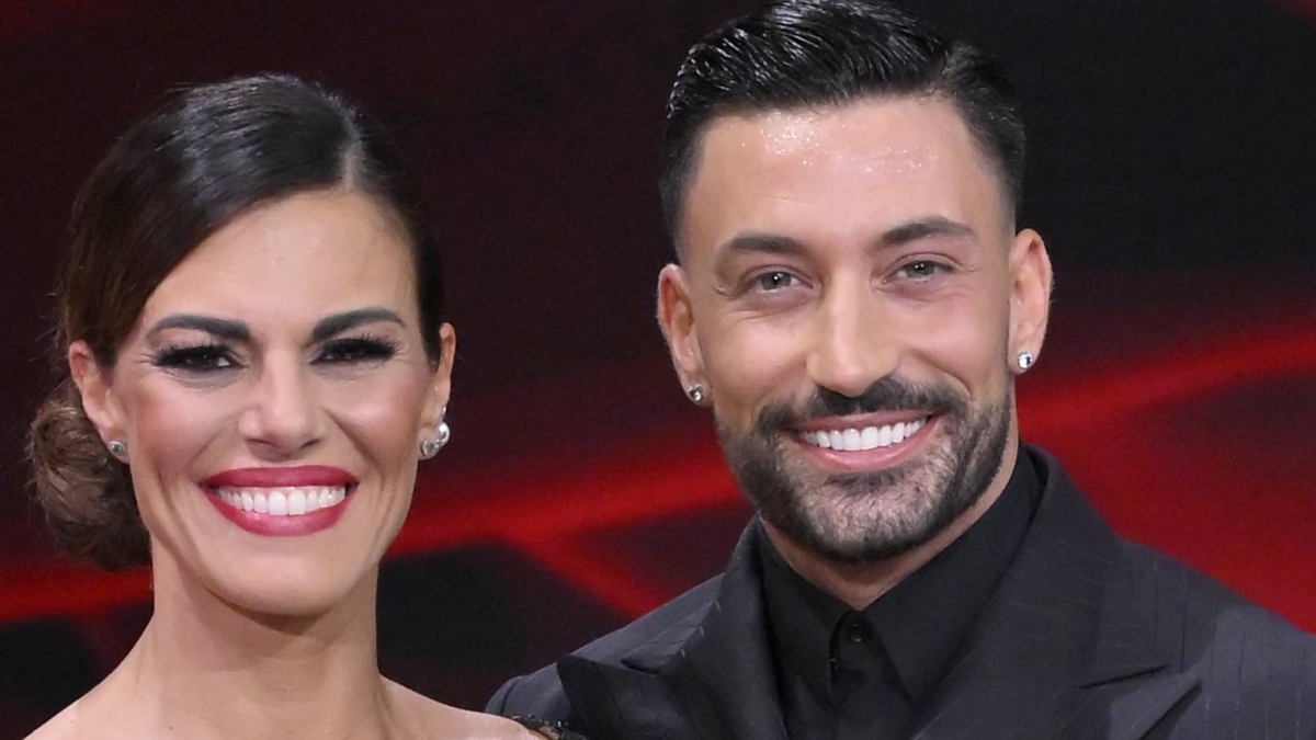 https://wips.plug.it/cips/libero.it/magazine/cms/2026/08/giovanni_pernice_caso_bbc_pensieri_suicidi_racconto.jpeg
