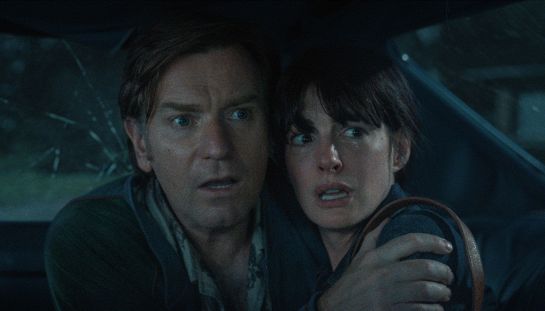 la fine di oak street anne hathaway recensione