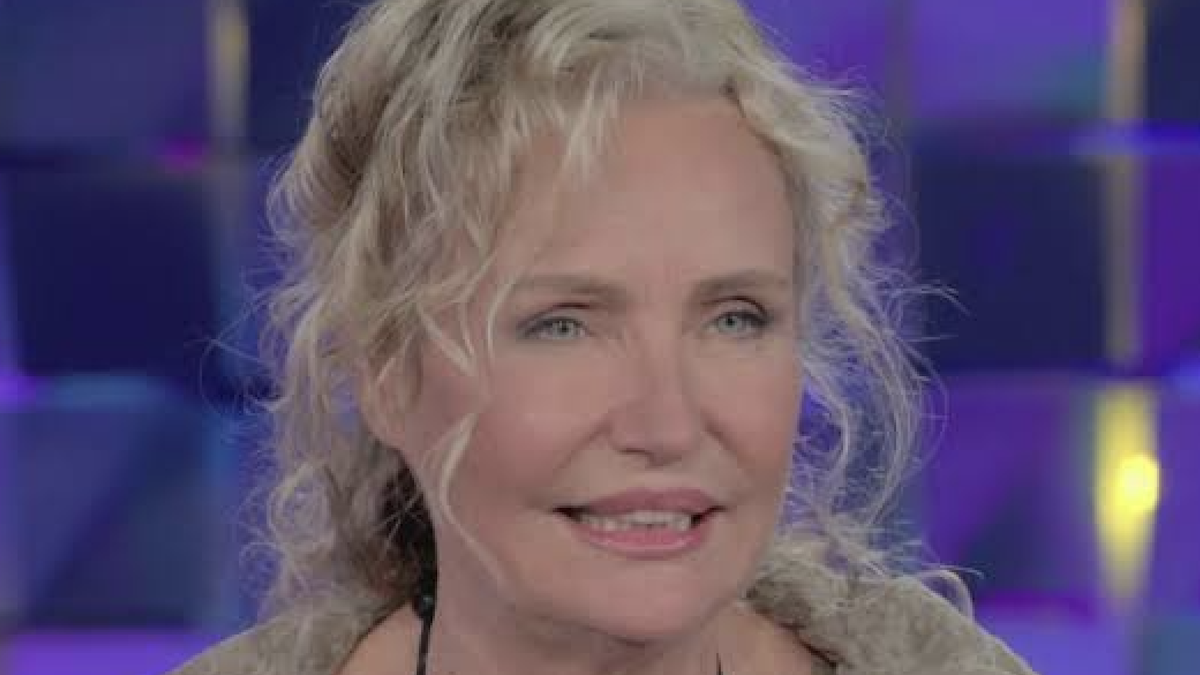 Licia Colò: “Mi dicono ritirati, sei vecchia. Ma come è possibile che si sentano autorizzati?”: lo sfogo (durissimo) contro gli haters