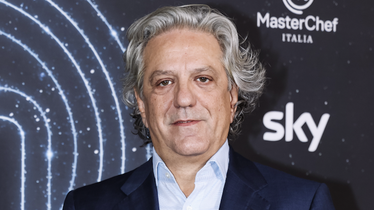 https://wips.plug.it/cips/libero.it/magazine/cms/2026/08/locatelli_cambio_look.png