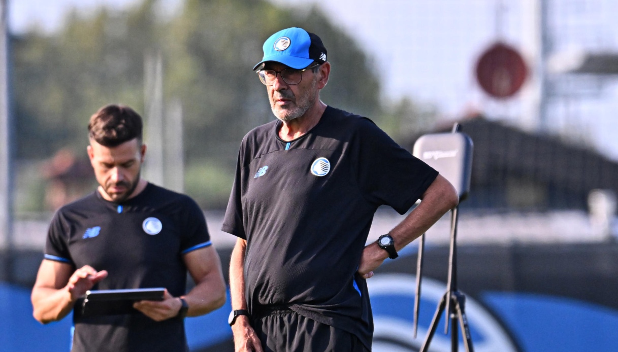 https://wips.plug.it/cips/libero.it/magazine/cms/2026/08/maurizio-sarri-cover-1217.jpg