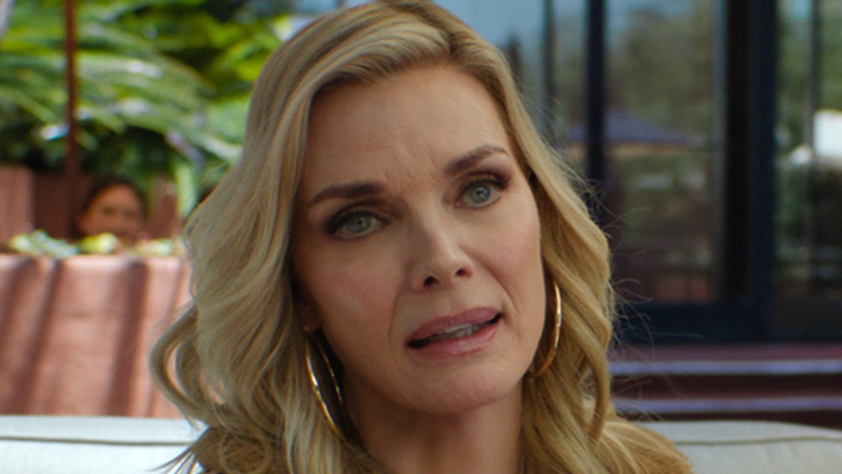 https://wips.plug.it/cips/libero.it/magazine/cms/2026/08/michelle-pfeiffer-the-madison-cast-corale-donne-tv.jpg