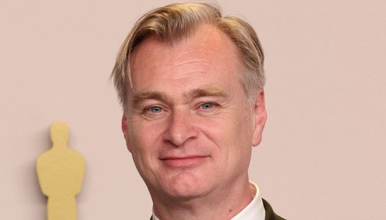Oppenheimer stasera in Tv su canale 5 la trama del film di Christopher Nolan