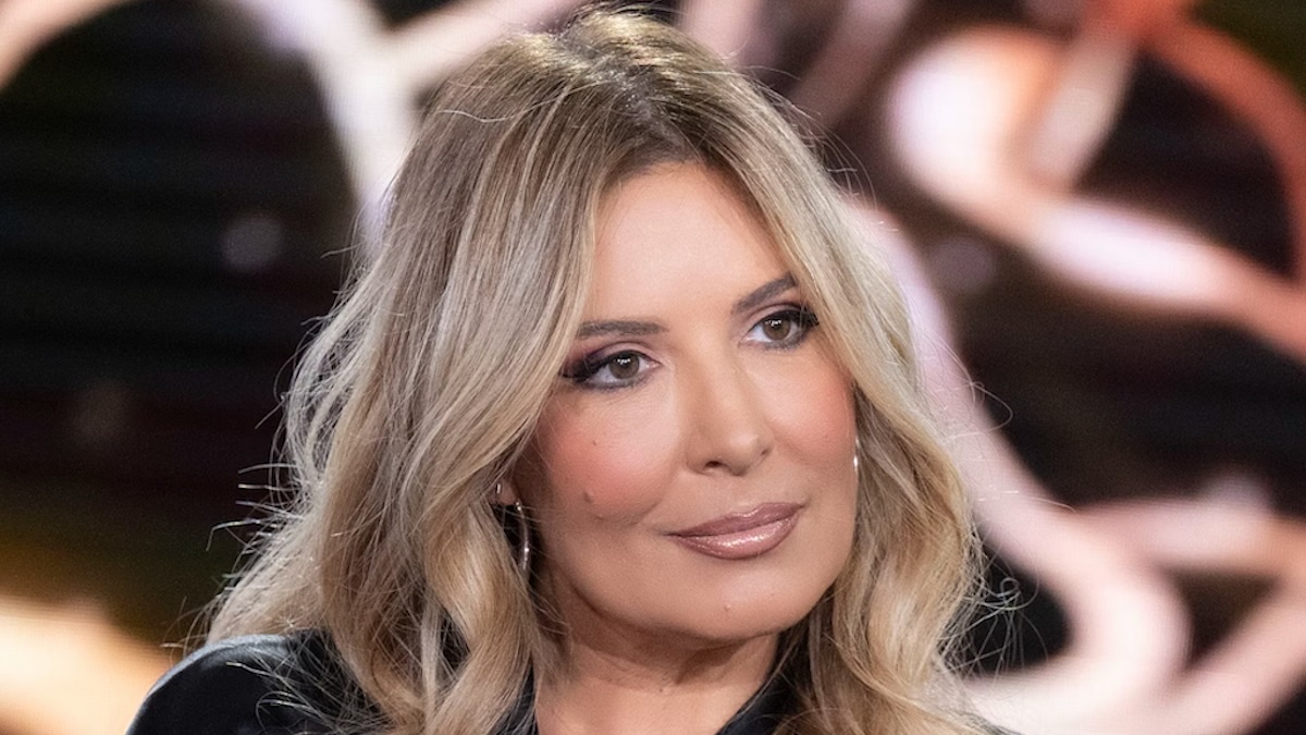 https://wips.plug.it/cips/libero.it/magazine/cms/2026/08/selvaggia-lucarelli-luca-argentero-cristina-marino-gravidanza.jpg