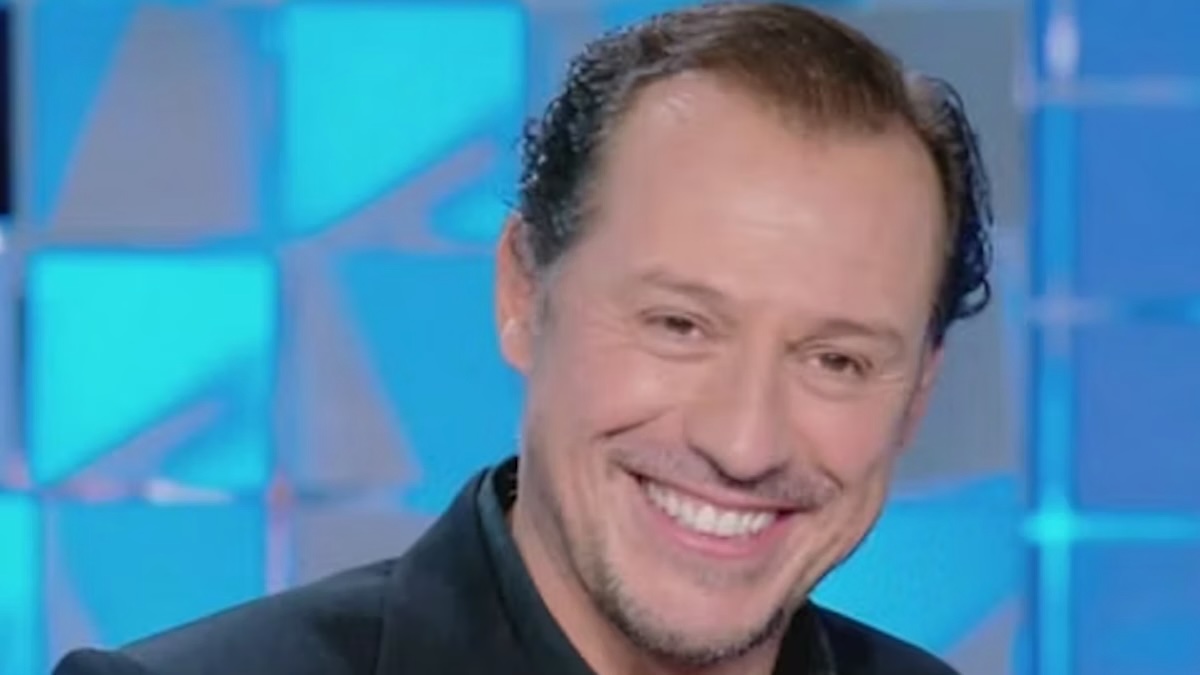 Stefano Accorsi, fiocco azzurro a sorpresa: è nato Davide, e la foto ha già conquistato tutti