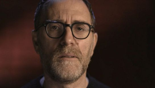 Valerio Mastandrea è il padre di Luca Varani nel film La Città dei Vivi
