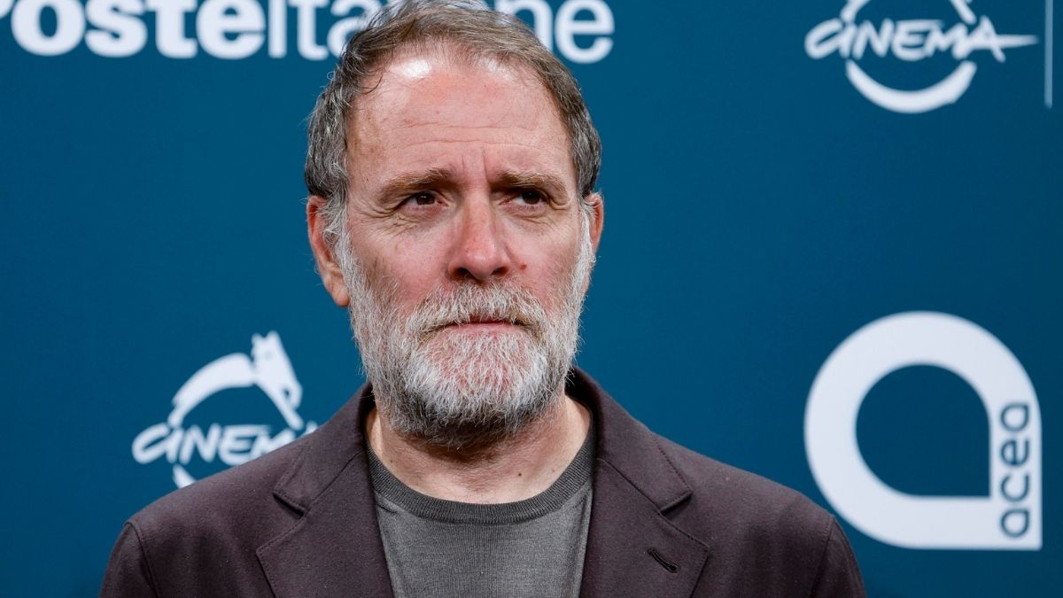 https://wips.plug.it/cips/libero.it/magazine/cms/2026/08/valerio-mastandrea-spike-lee-provino-castiglione-pescaia-festa-cinema-giovanni-veronesi.jpg