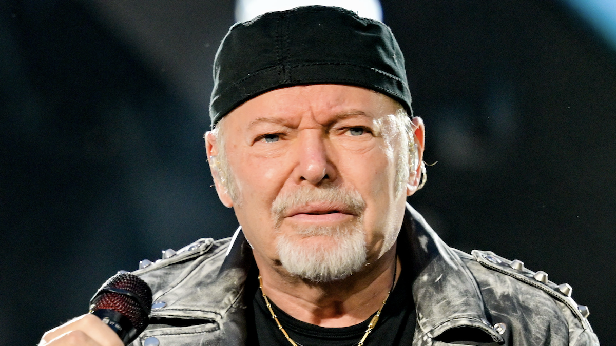 https://wips.plug.it/cips/libero.it/magazine/cms/2026/08/vasco_rossi_capolavoro.png