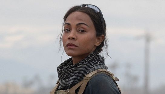 Zoe Saldaña su cinema, vita privata e immigrati in un'intervista: "Non voglio essere scelta nei film solo perché sono nera"