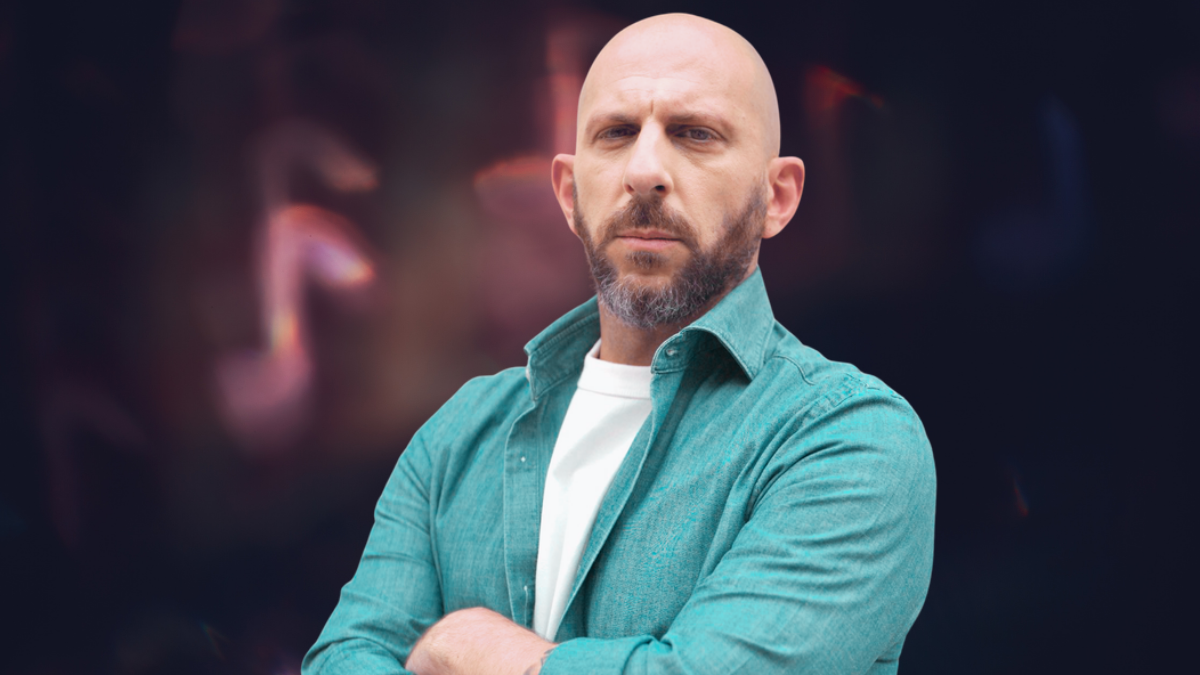 Franchino Er Criminale sta per stravolgere la cucina tv: "Tutti si professano chef e invece non hanno competenze manco per niente" - Intervista