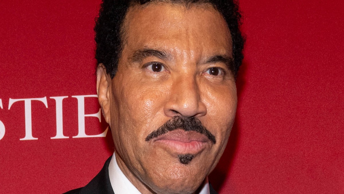https://wips.plug.it/cips/libero.it/magazine/cms/2026/09/lionel_richie_ricoverato_ospedale.jpeg