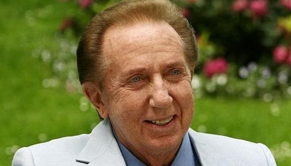 Mike Bongiorno 17 anni dopo, indimenticabile il cameo nel film C'Eravamo Tanto Amati di Ettore Scola