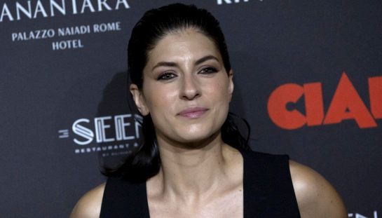 Netflix, le novità di ottobre 2026: dalle prove di Physical ai dilemmi dei Maschi Veri passando per Elio Germani e Maria Chiara Giannetta