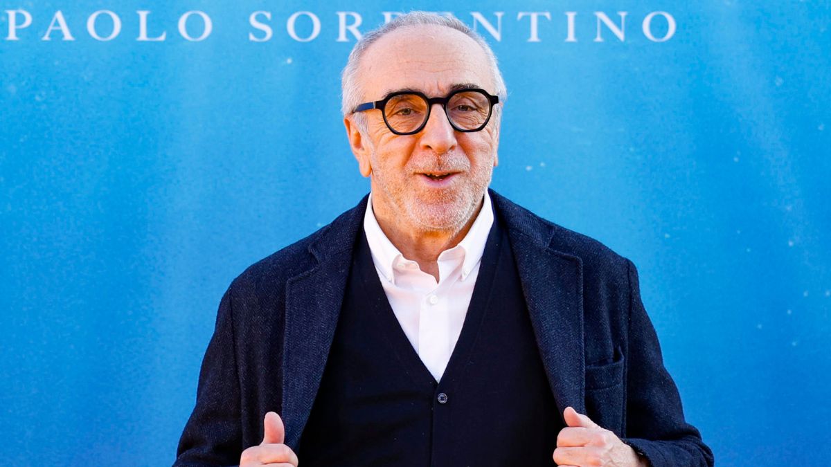 https://wips.plug.it/cips/libero.it/magazine/cms/2026/09/silvio-orlando-marilyn-manson-selfie-aneddoto-venezia-83-dio-ride-film-favino-giovanni-veronesi.jpg