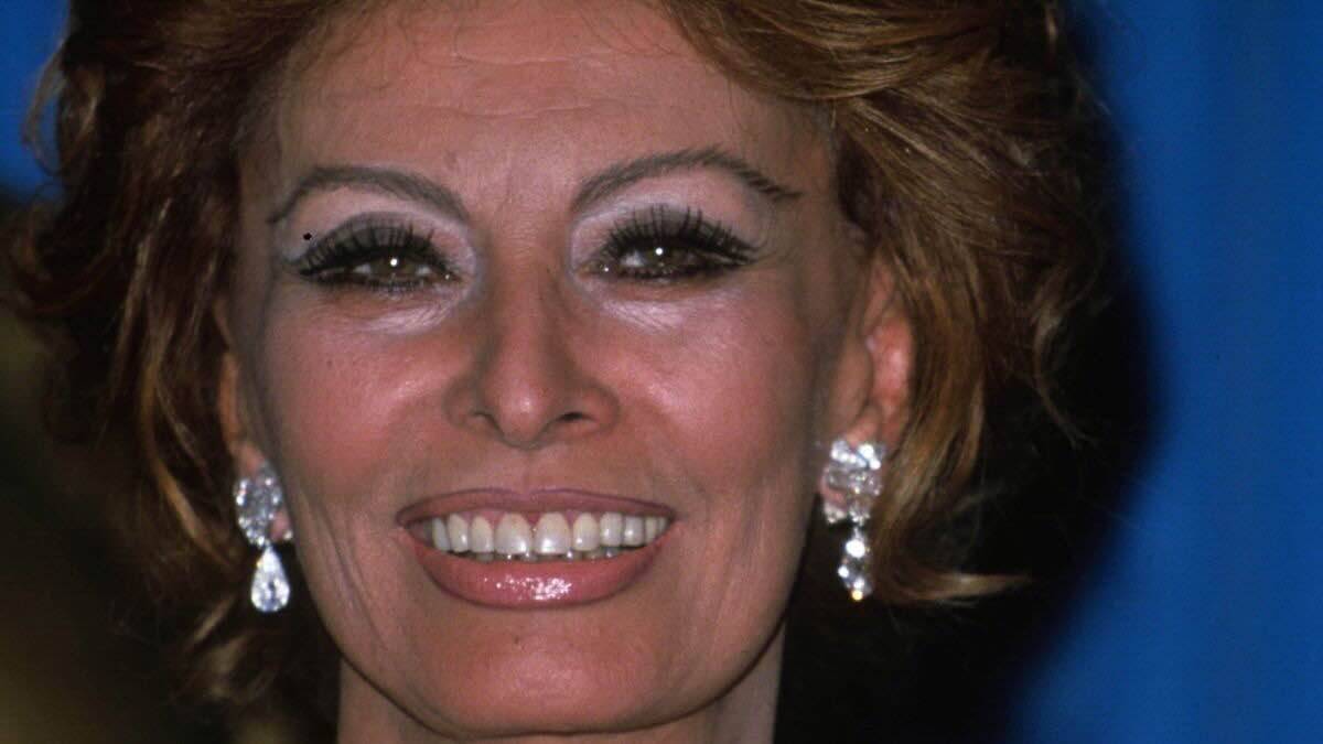 https://wips.plug.it/cips/libero.it/magazine/cms/2026/09/sophia-loren-20260918-libero-it.jpeg
