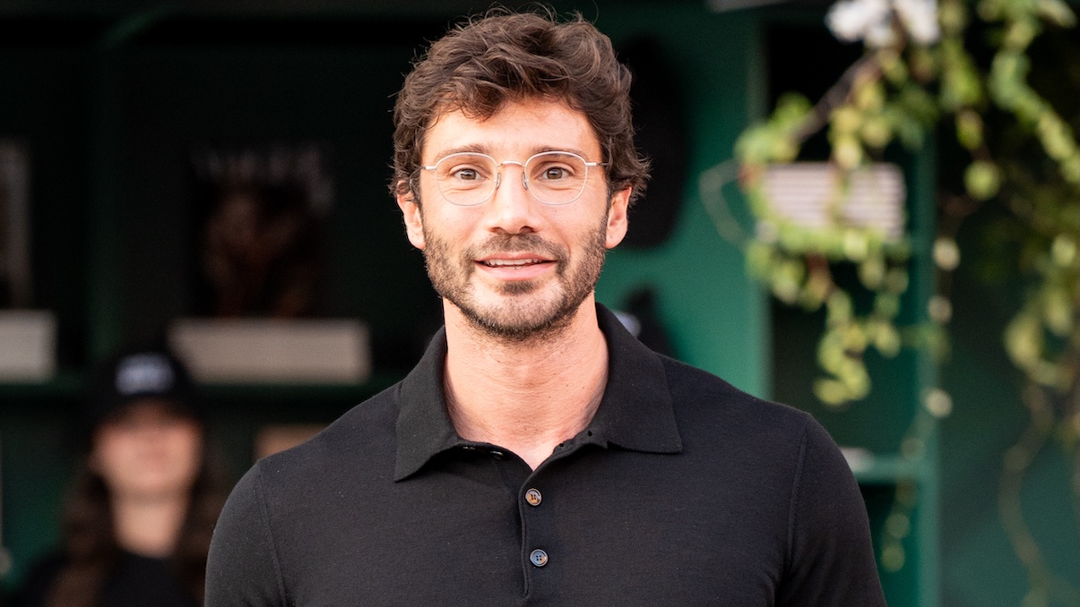 https://wips.plug.it/cips/libero.it/magazine/cms/2026/09/stefano-de-martino-2.jpg