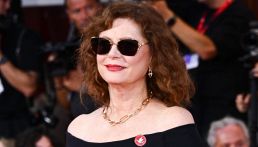 Venezia 2026, la spilla di Susan Sarandon fa discutere