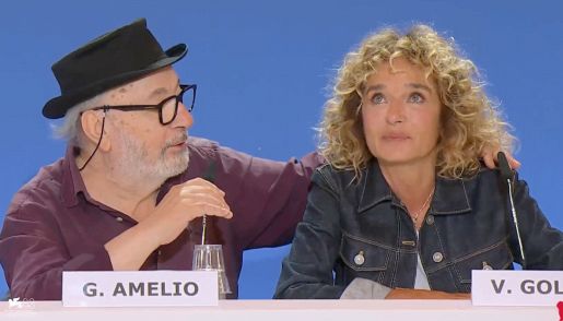 Venezia 2026, Valeria Golino in lacrime per Gianni Amelio: “Ecco cosa ho cercato di fare”. Poi lui si scusa per la gaffe sull'Europa "coatta"