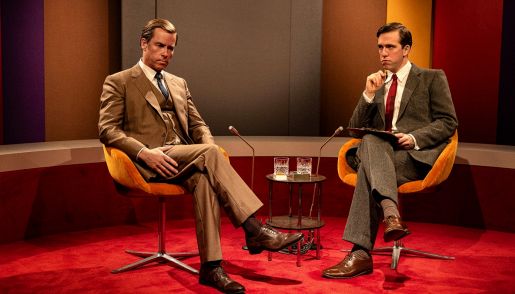 Venezia 2026, l'impero scandalistico di Murdoch sotto i riflettori in "Ink" di Danny Boyle: a fare notizia non è più il contenuto ma la forma