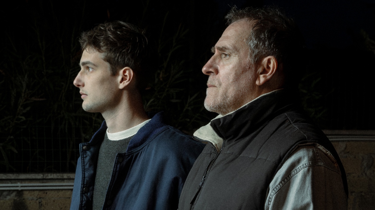 https://wips.plug.it/cips/libero.it/magazine/cms/2026/09/venezia-2026-la-citta-dei-vivi-recensione-film-gabbriellini-valerio-mastandrea-mostra-cinema.jpg