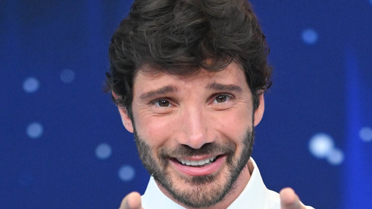 During the October 20, 2026 episode of the Rai 1 game show Affari Tuoi, host Stefano De Martino
