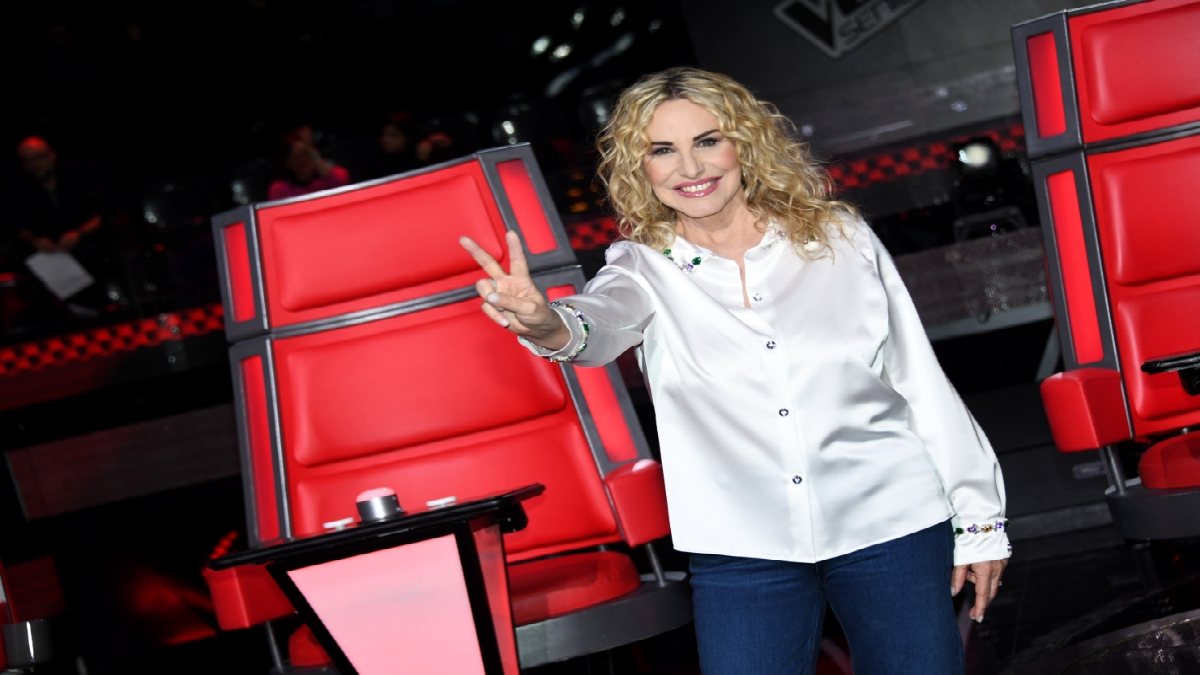 https://wips.plug.it/cips/libero.it/magazine/cms/2026/10/antonella_clerici__.jpeg