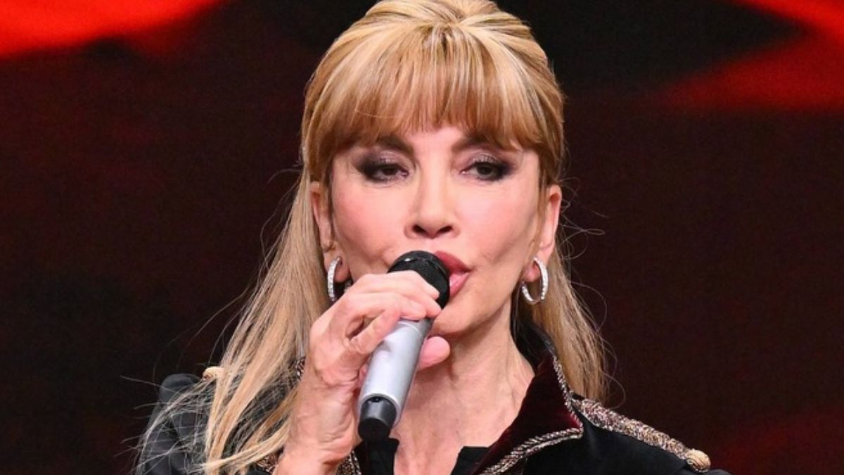 Massimo Ghini is first contestant eliminated from Ballando con le Stelle