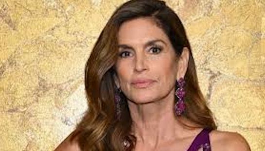 Cindy Crawford e la figlia Kaia Gerber ricordano Presley