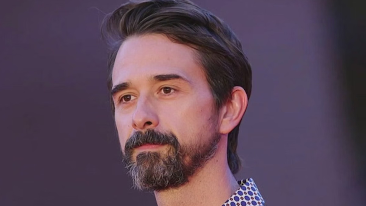 https://wips.plug.it/cips/libero.it/magazine/cms/2026/10/davide-iacopini-come-sta-attore-dopo-operazione-aggressione-roma-ragazzi.jpg