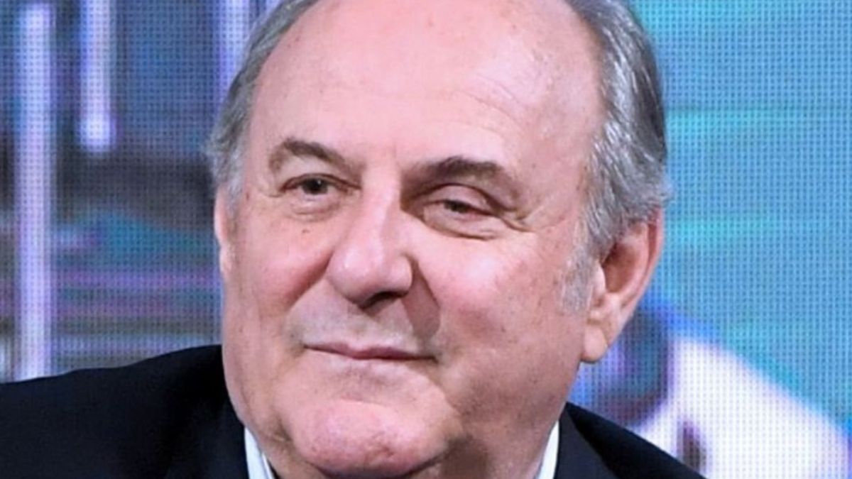 https://wips.plug.it/cips/libero.it/magazine/cms/2026/10/gerry-scotti-la-ruota-dela-fortuna-1-10-2026-liberomagazine-it.jpg