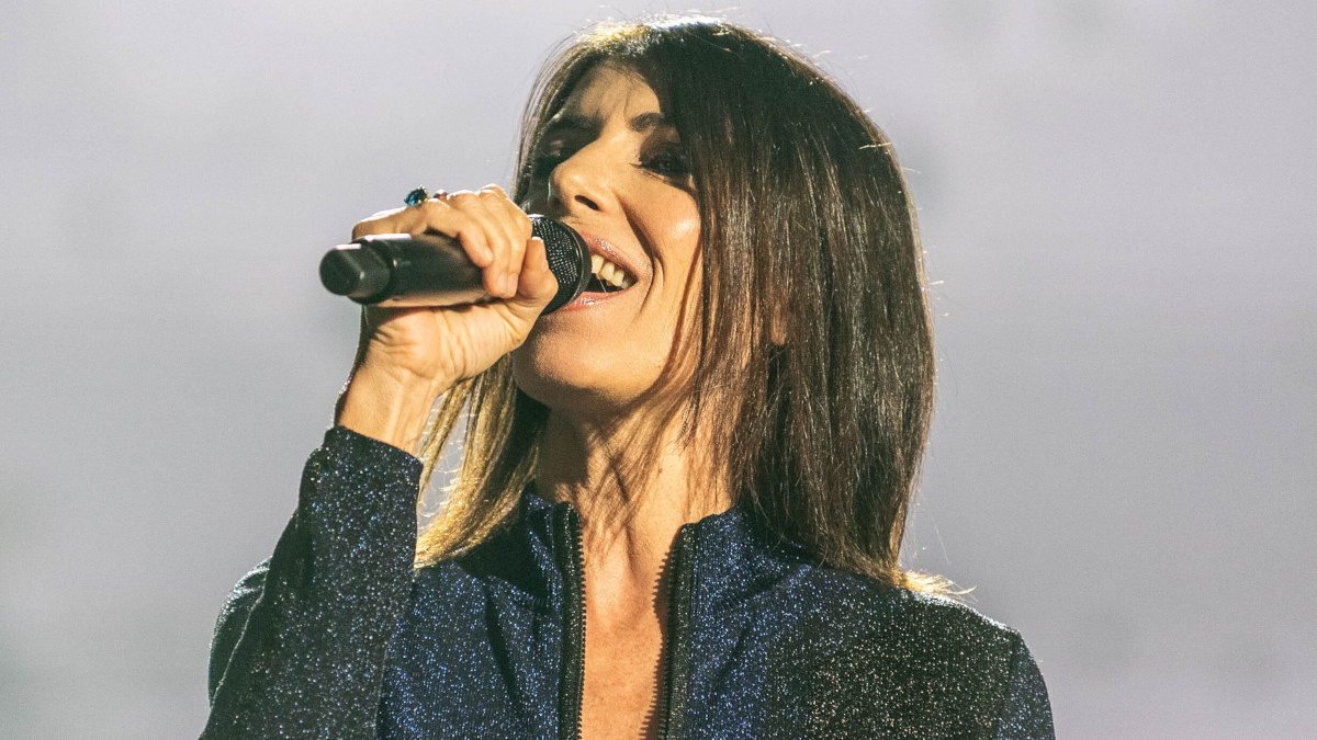 https://wips.plug.it/cips/libero.it/magazine/cms/2026/10/giorgia-unipol-dome.jpg