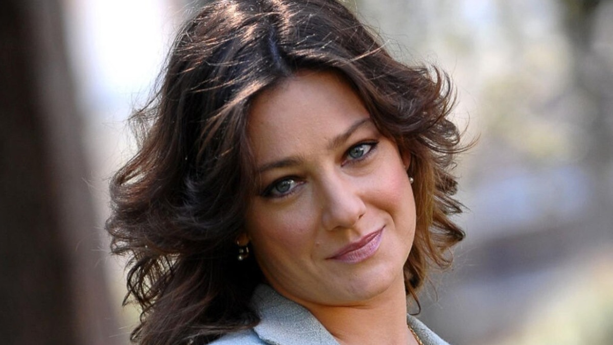 https://wips.plug.it/cips/libero.it/magazine/cms/2026/10/giovanna-mezzogiorrno-raiplay.jpg