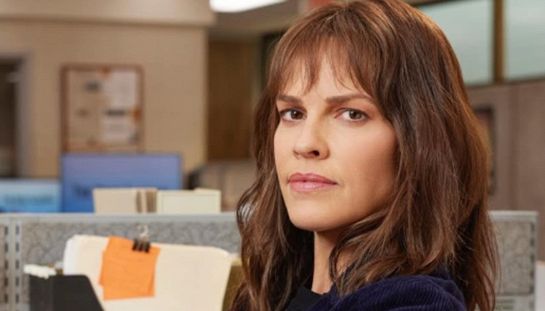 Hilary Swank incinta a 52 anni: "Perché ho voluto figli in età avanzata"