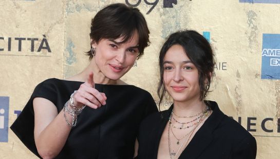 Kasia Smutniak: "Non volevo dare questa responsabilità a mia figlia, era piccola. Poi è cresciuta e ha fatto la sua scelta: il primo viaggio in solitaria in Mustang"