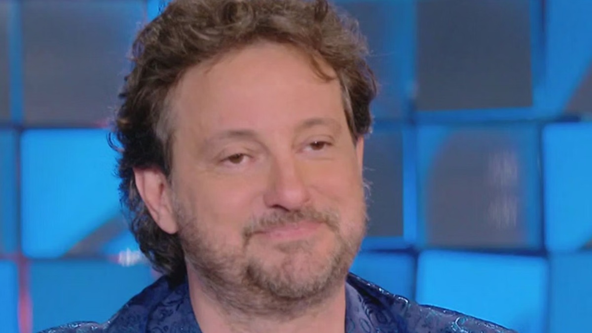 https://wips.plug.it/cips/libero.it/magazine/cms/2026/10/leonardo-pieraccioni-mediaset-infinity.jpg