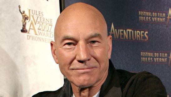 Patrick Stewart, non solo Star Trek e X-Men: 3 film in cui ha abbandonato i panni di Picard e Professor X
