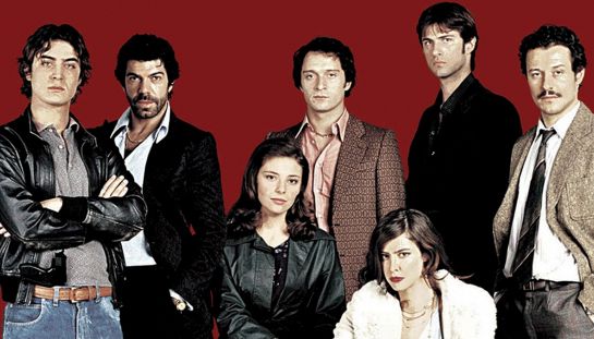 Romanzo Criminale, la storia della Banda della Magliana torna in una versione inedita e fa il botto: otto minuti di applausi