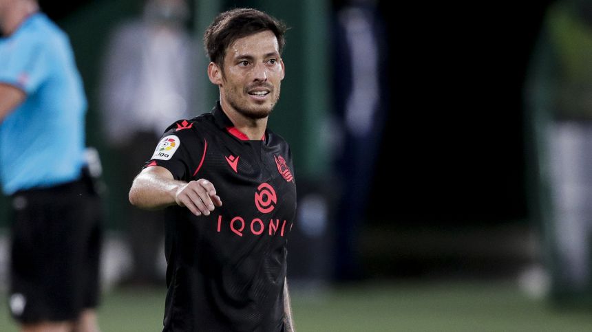 Liga, il Valencia cerca il colpaccio a San Sebastian