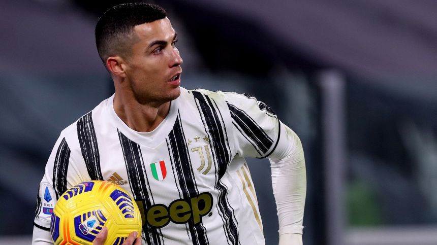 Juve, Ronaldo spinge ma attenta dietro