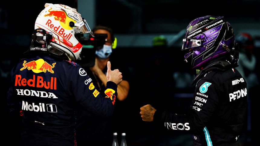 Ruote in pista per il primo Gp di F1