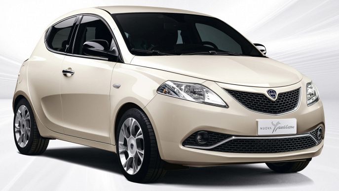 Ypsilon 1.0 FireFly 5 porte S&S Hybrid Gold Plus