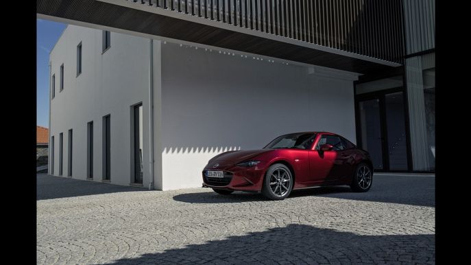 MX-5 2.0L Skyactiv-G RF Kizuna