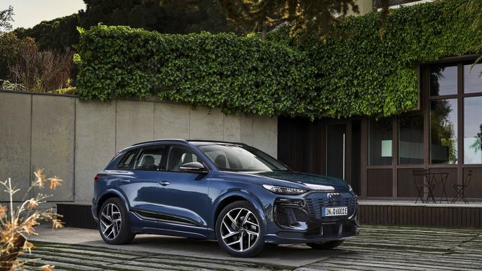 SQ6 e-tron quattro Sport Attitude